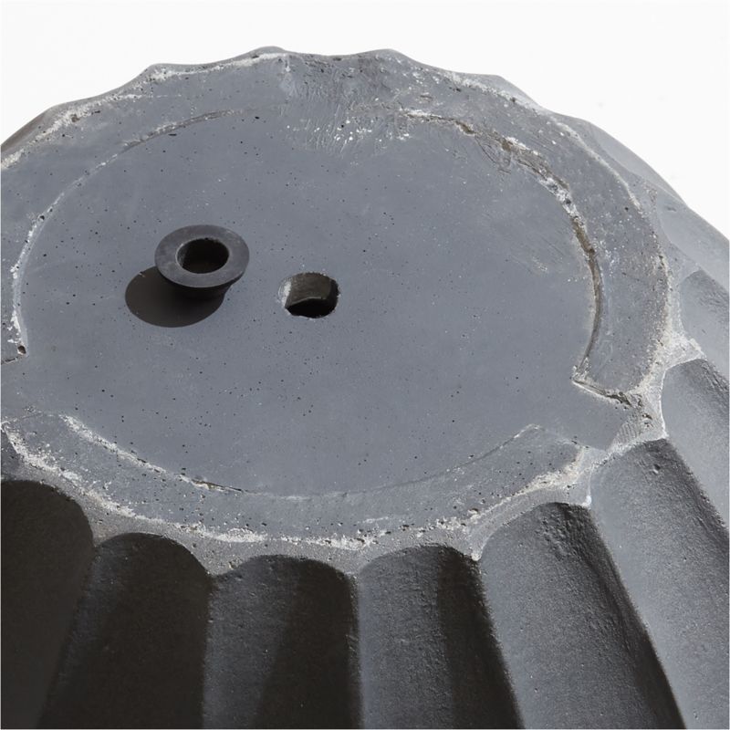 Warren Medium Black Ficonstone Outdoor Planter 20.1'